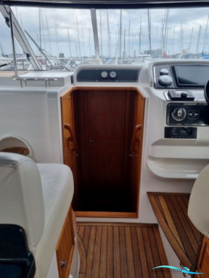 Marex 350 CC Cabriolet Cruiser