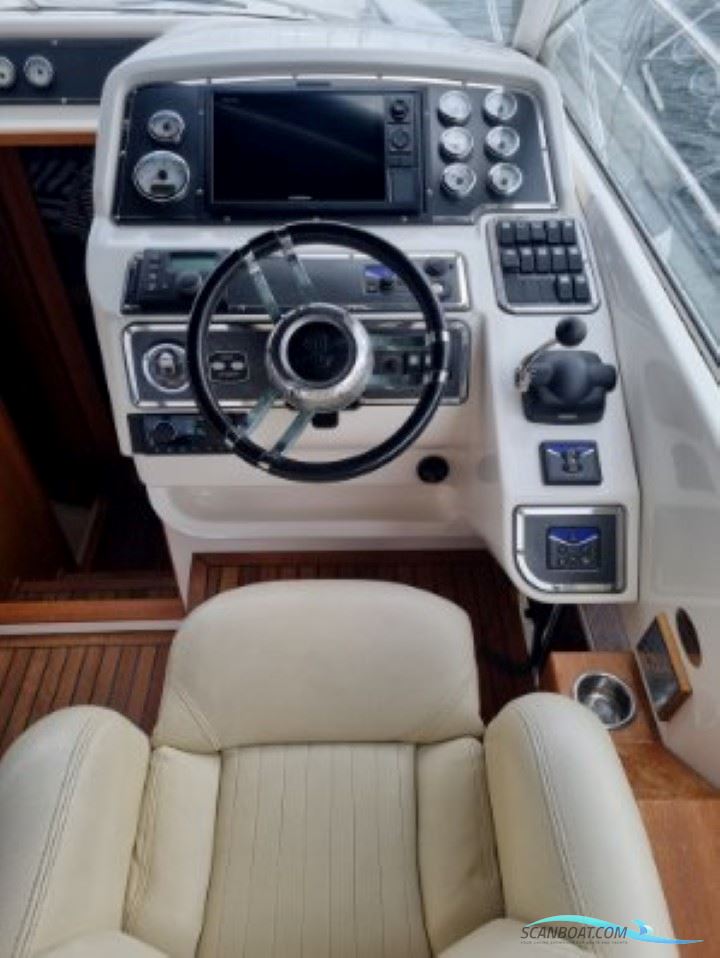 Marex 350 CC Cabriolet Cruiser