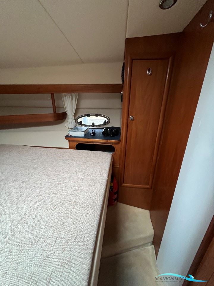 Marex 350 CC Cabriolet Cruiser