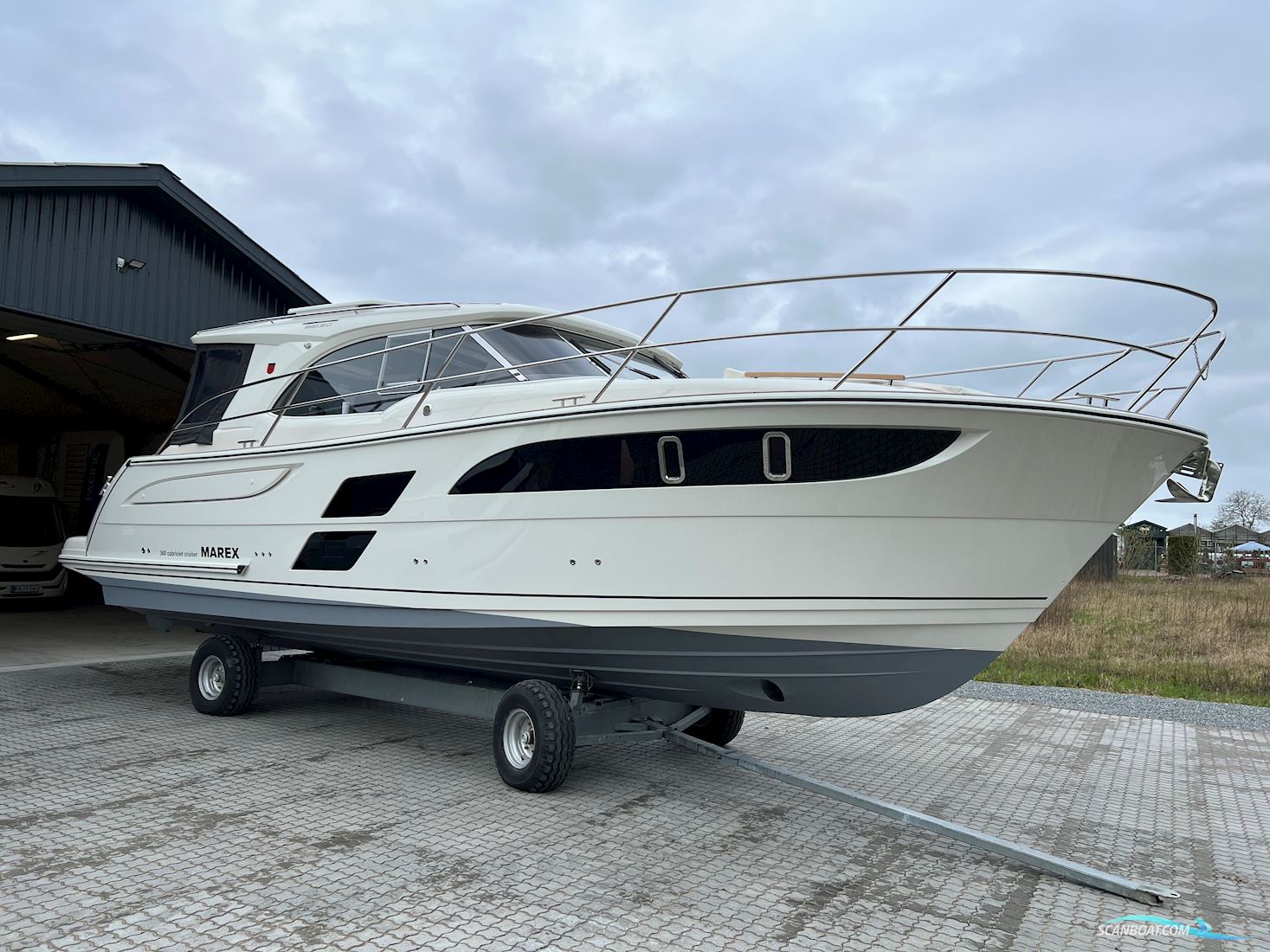 Marex 360 Cabriolet Cruiser