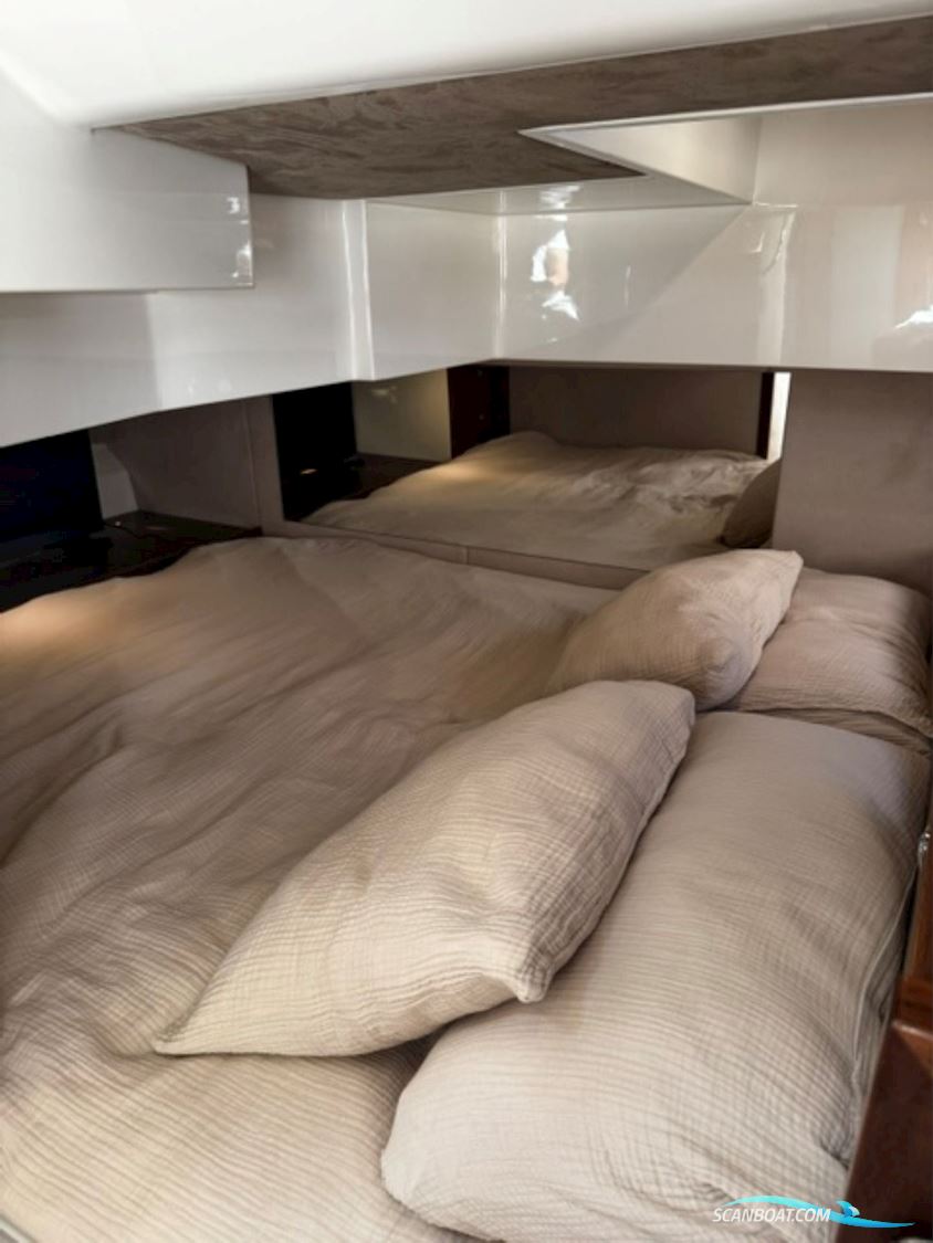 Marex 360 Cabriolet Cruiser