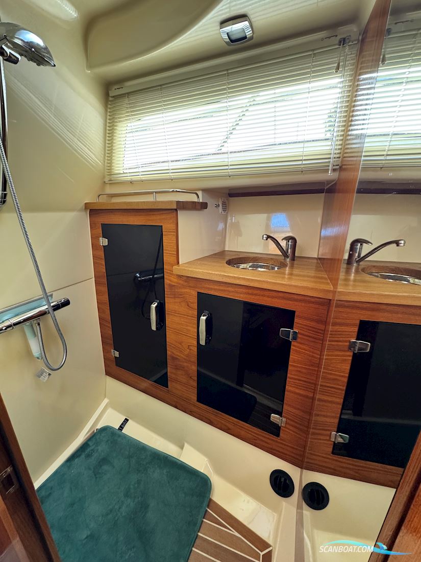 Marex 370 Aft Cabin Cruiser