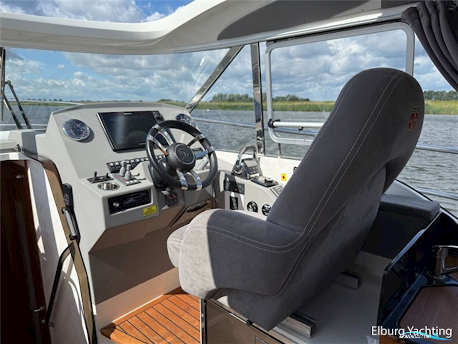Marex 375