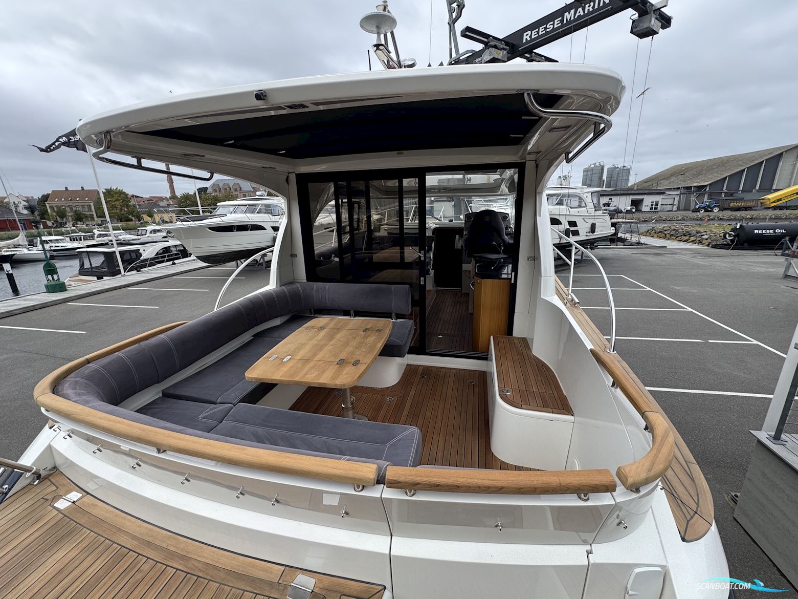 Marex 375