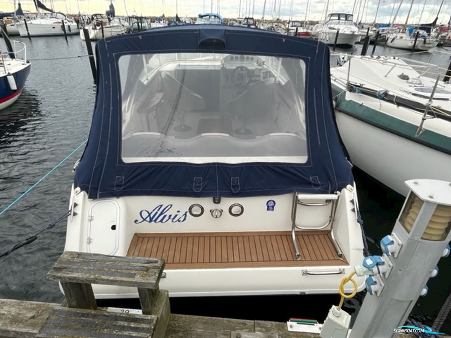 Marex 7100 Sport Cruiser