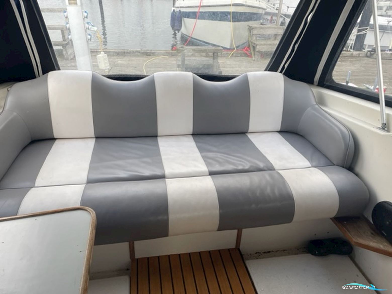 Marex 7100 Sport Cruiser