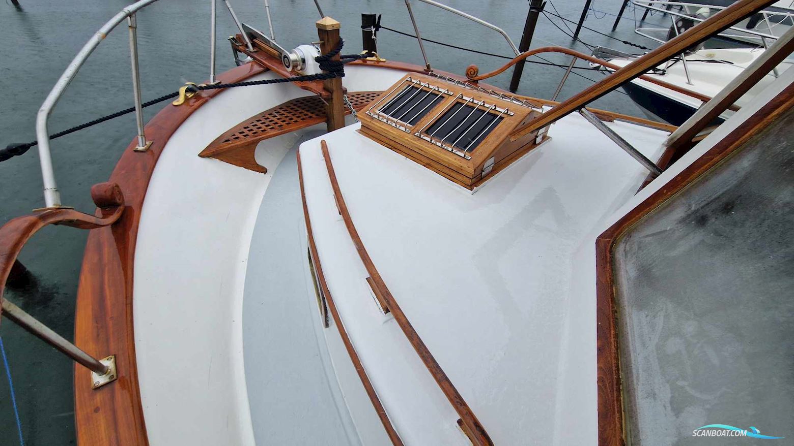 Marine Trader 34 Double Cabin