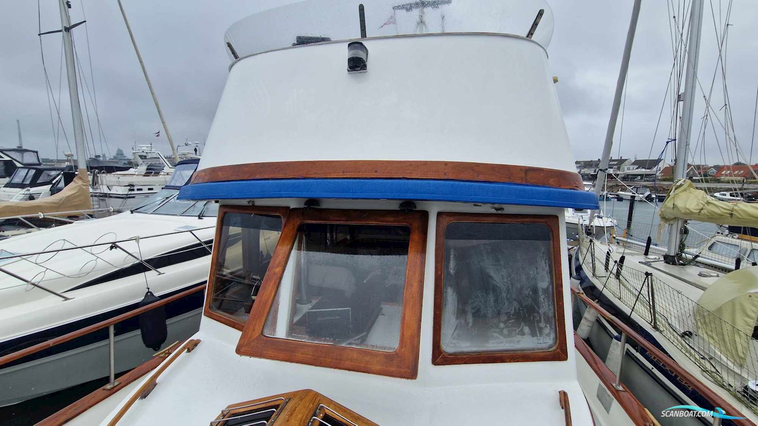 Marine Trader 34 Double Cabin