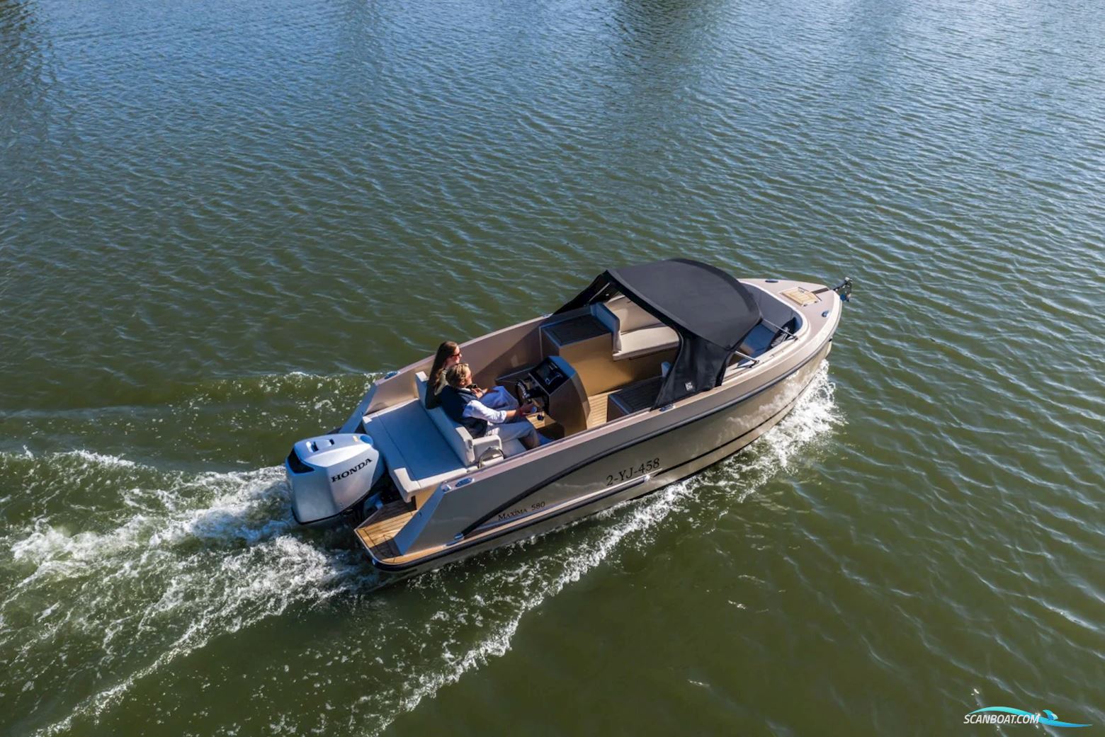Maxima 580 Sport Lounge