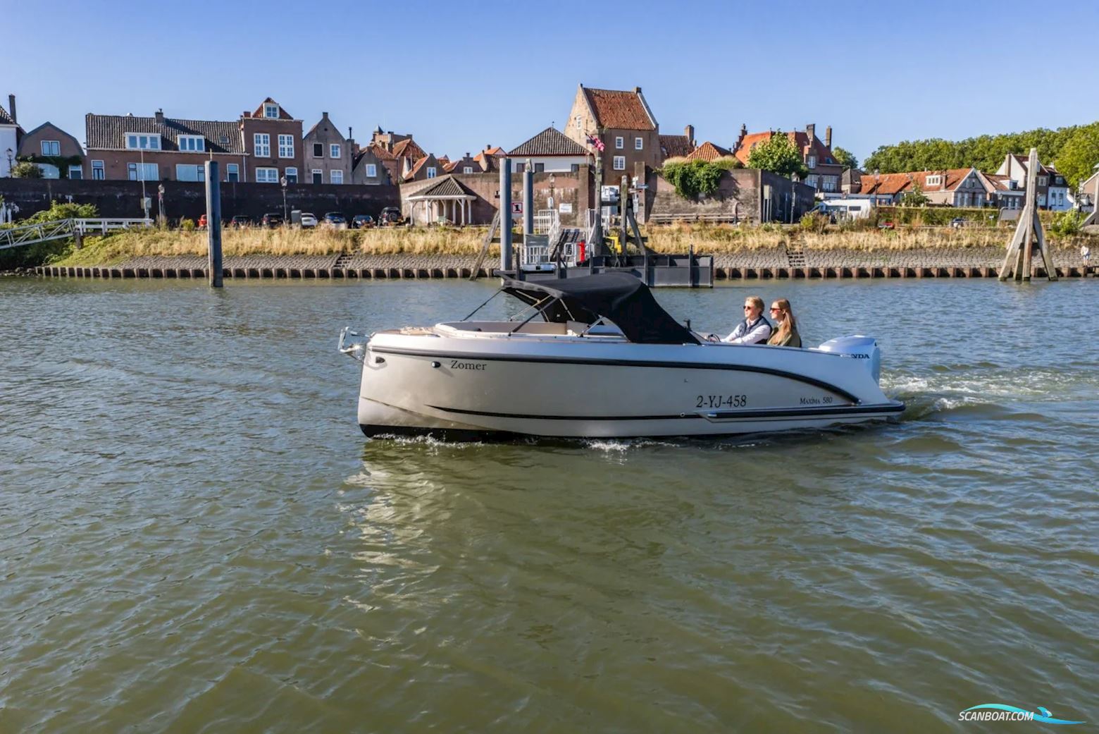 Maxima 580 Sport Lounge