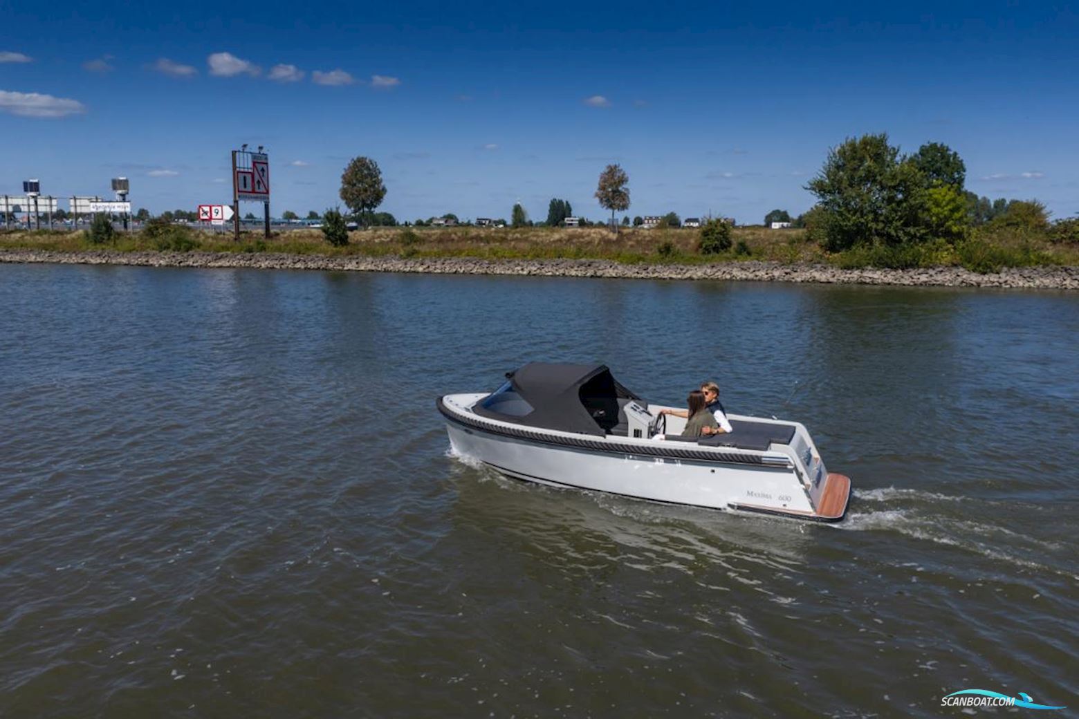 Maxima 600 Motorbåd 2027, Holland