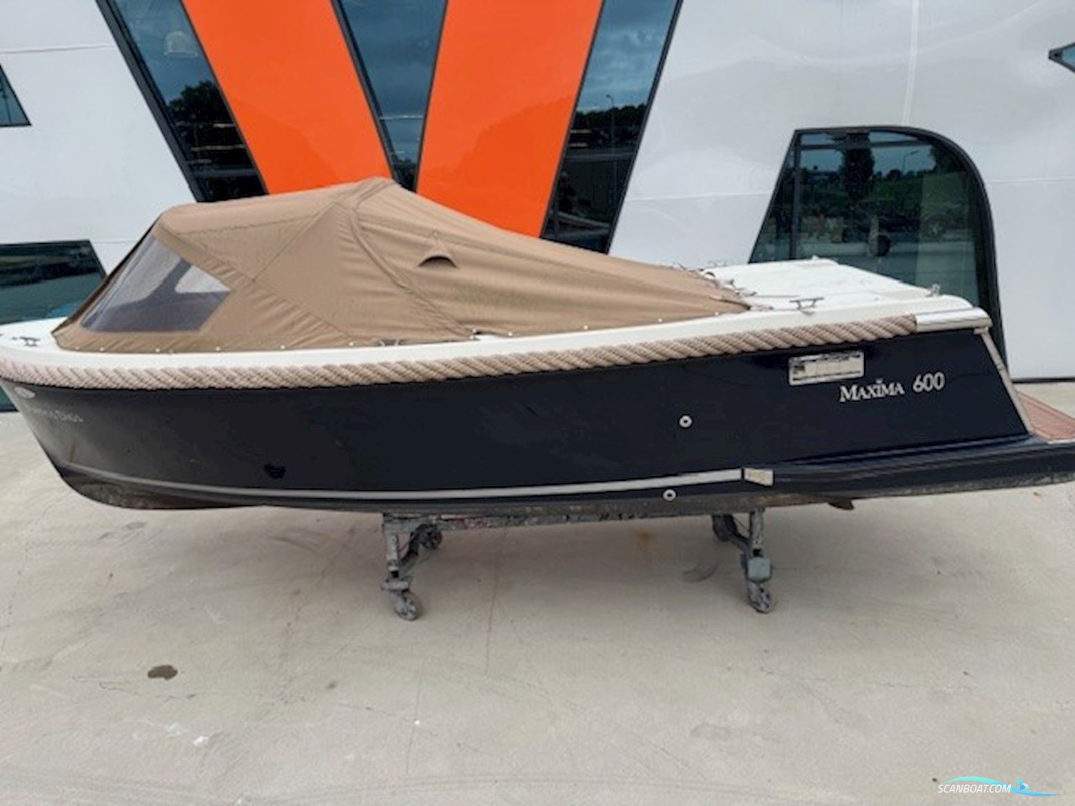 Maxima 600 Tender Motorbåd 2021, med Honda motor, Holland