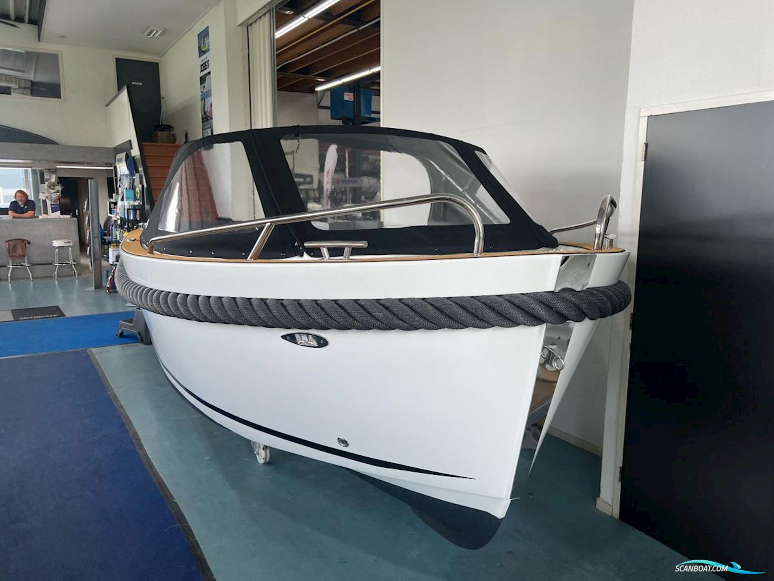 Maxima 620 Retro Tender