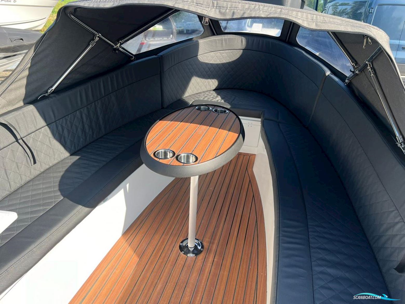 Maxima 650 Flying lounge eindejaars aanbieding!