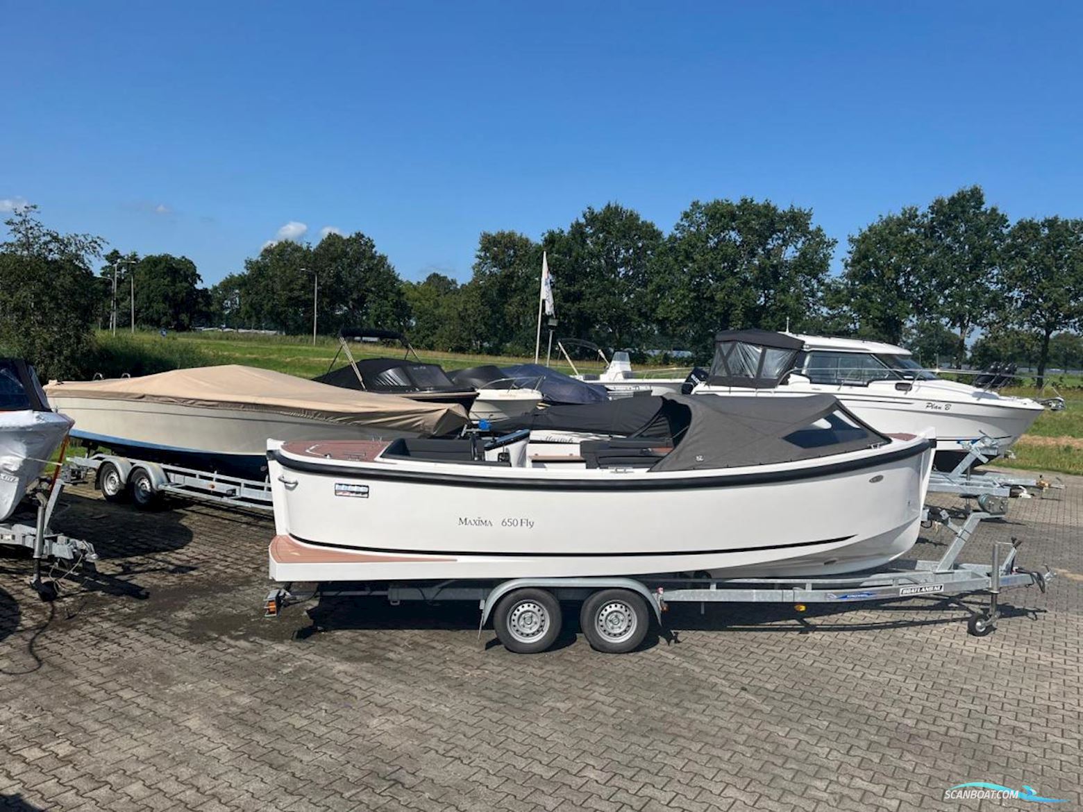 Maxima 650 Flying Lounge Eindejaars Aanbieding! Motorbåd 2024, med Suzuki motor, Holland