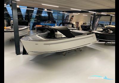 Maxima 730 Motorbåd 2023, Holland