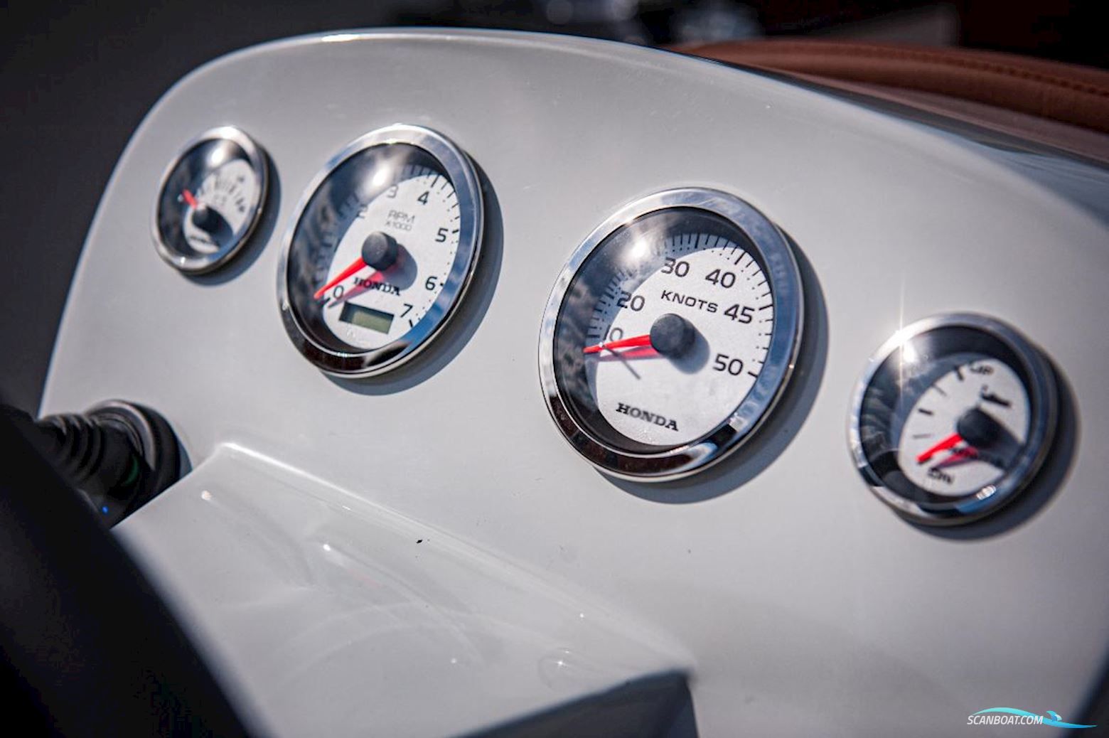 Maxima 750 Flying lounge