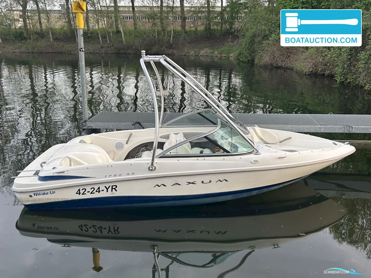 Maxum 1750 SR Motorbåd 2003, med Mercury motor, Holland