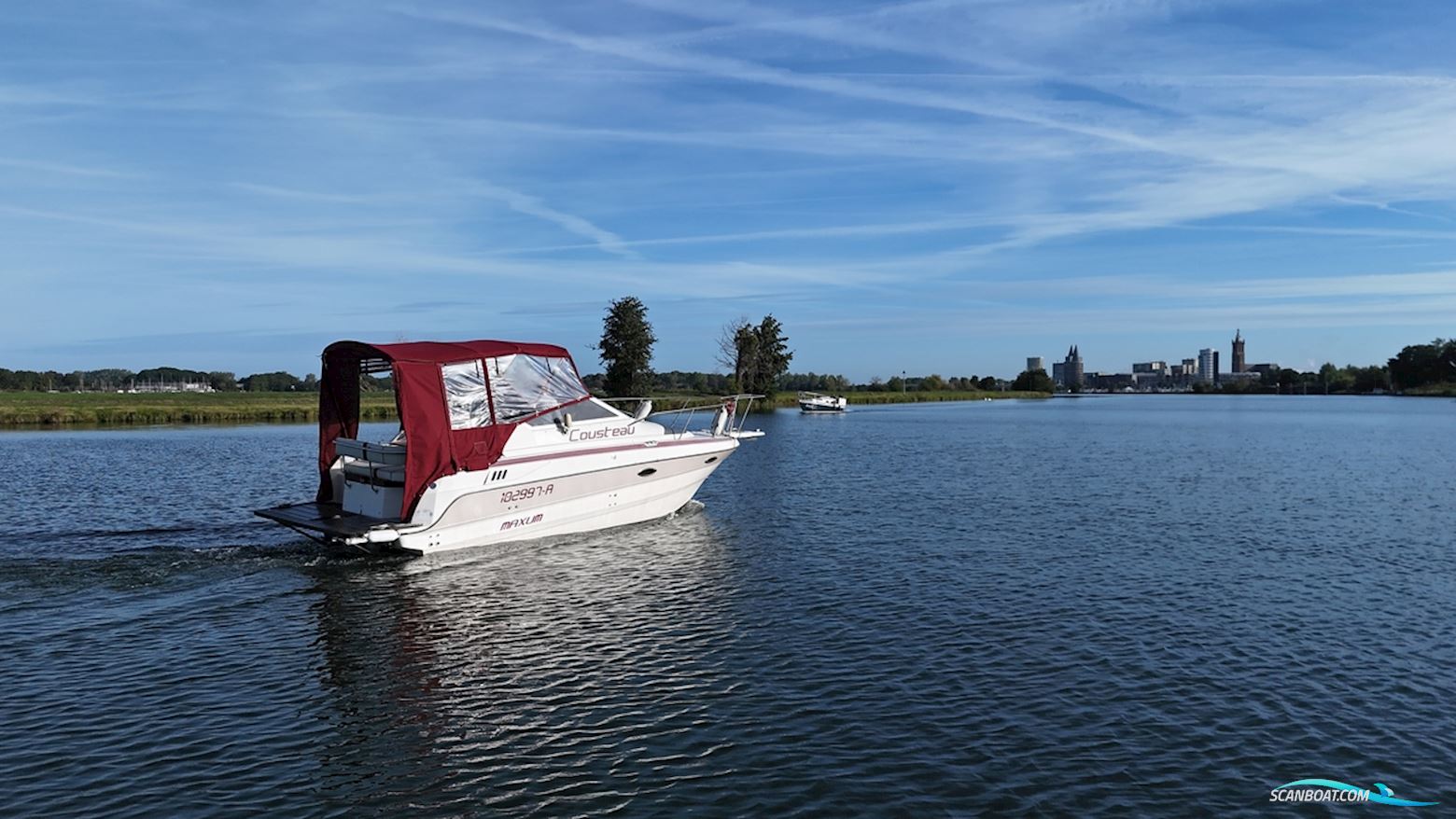 Maxum 2300