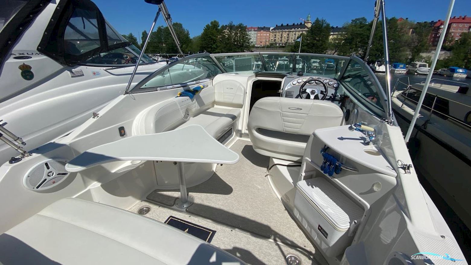 Maxum 2400 SC