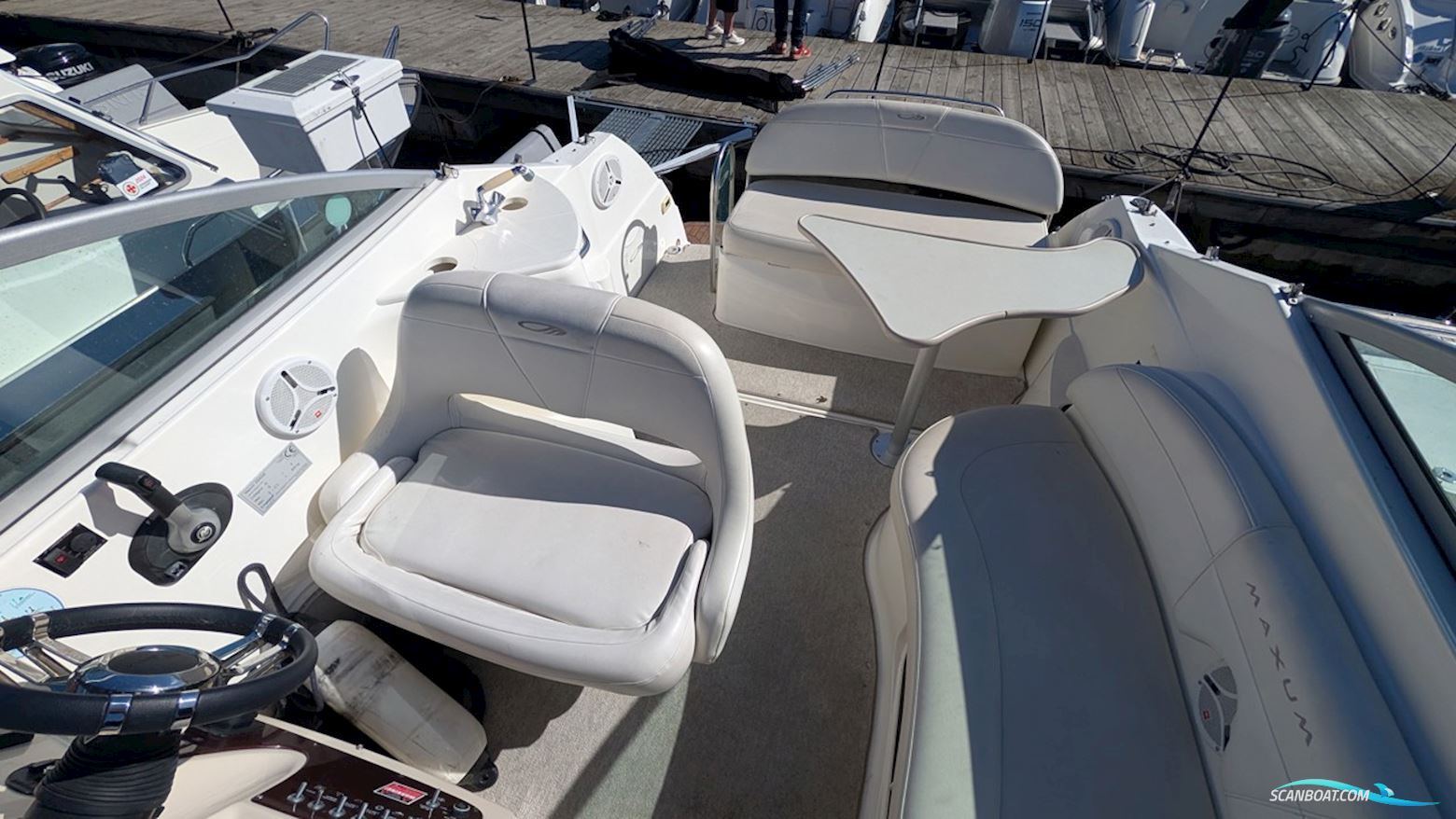 Maxum 2500 SE
