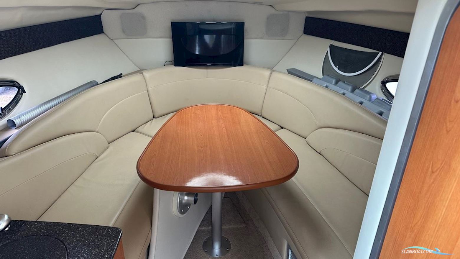 Maxum 2500 SE