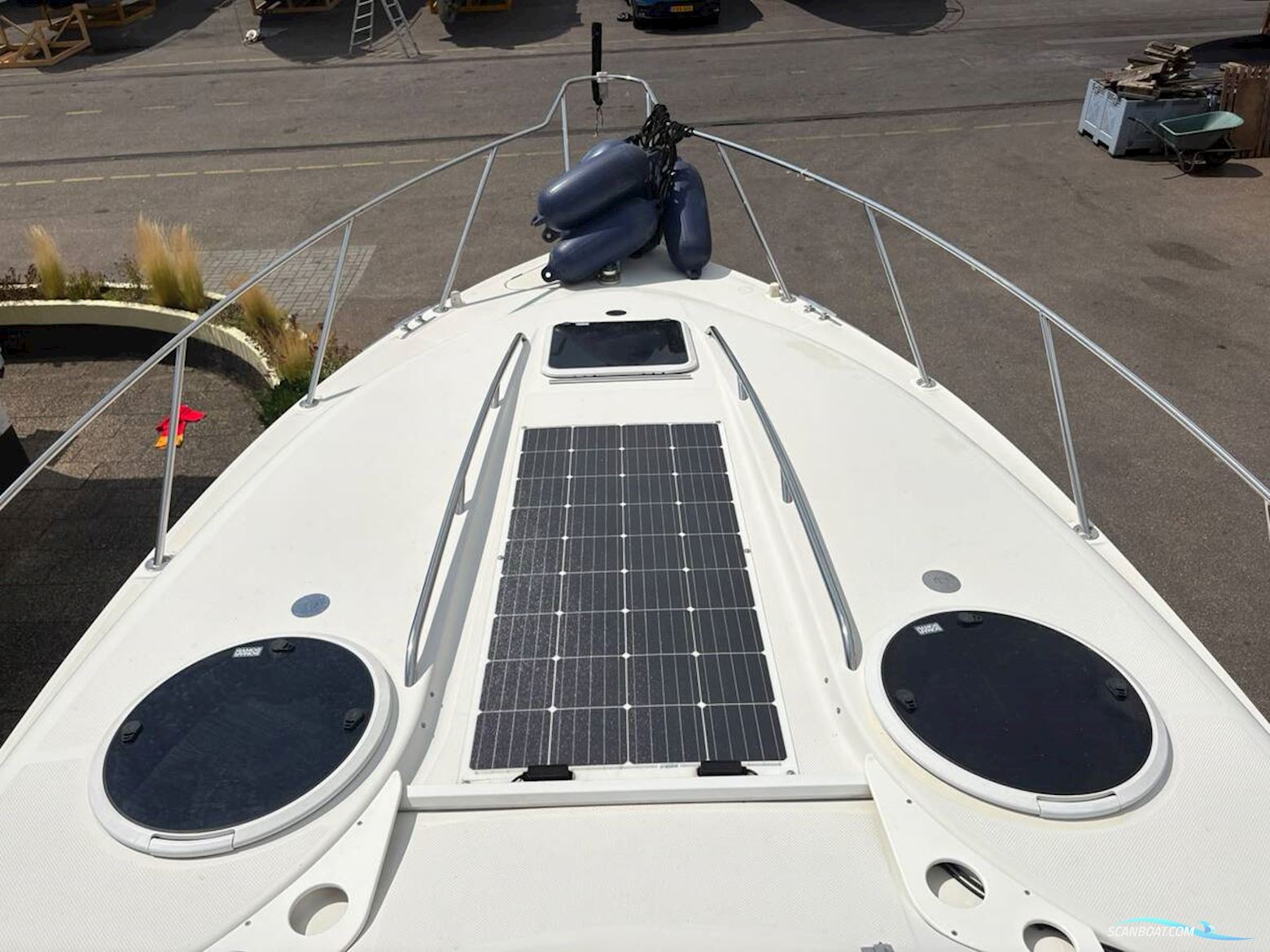 Maxum 3200 Scr