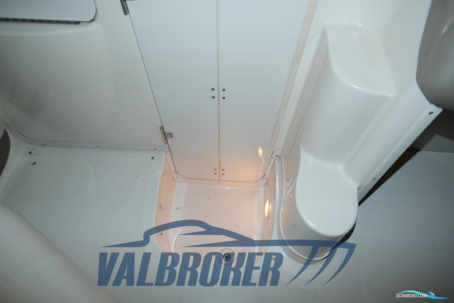 Maxum Marine 2300 SC