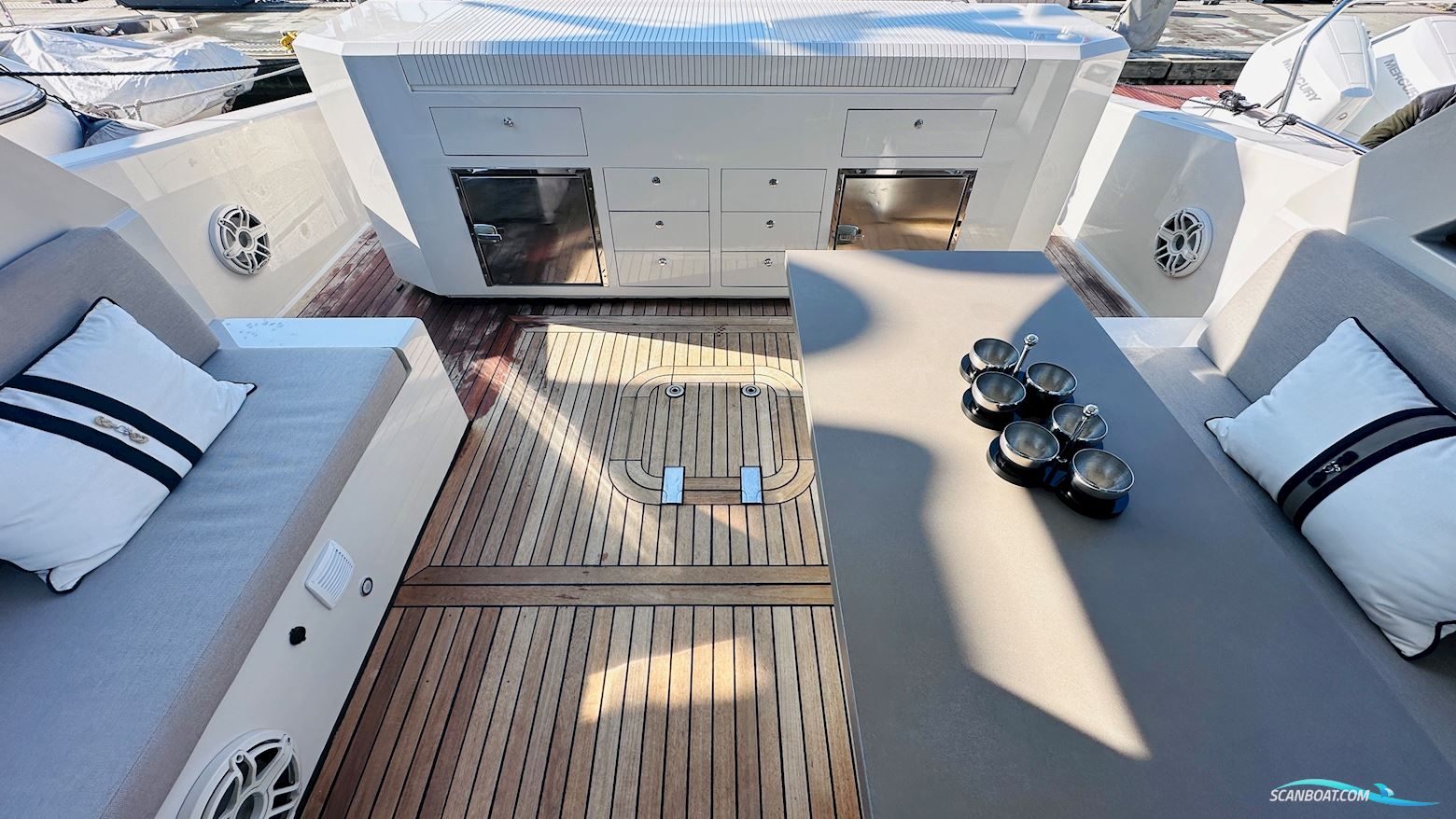 Mazu Yachts 42 WA