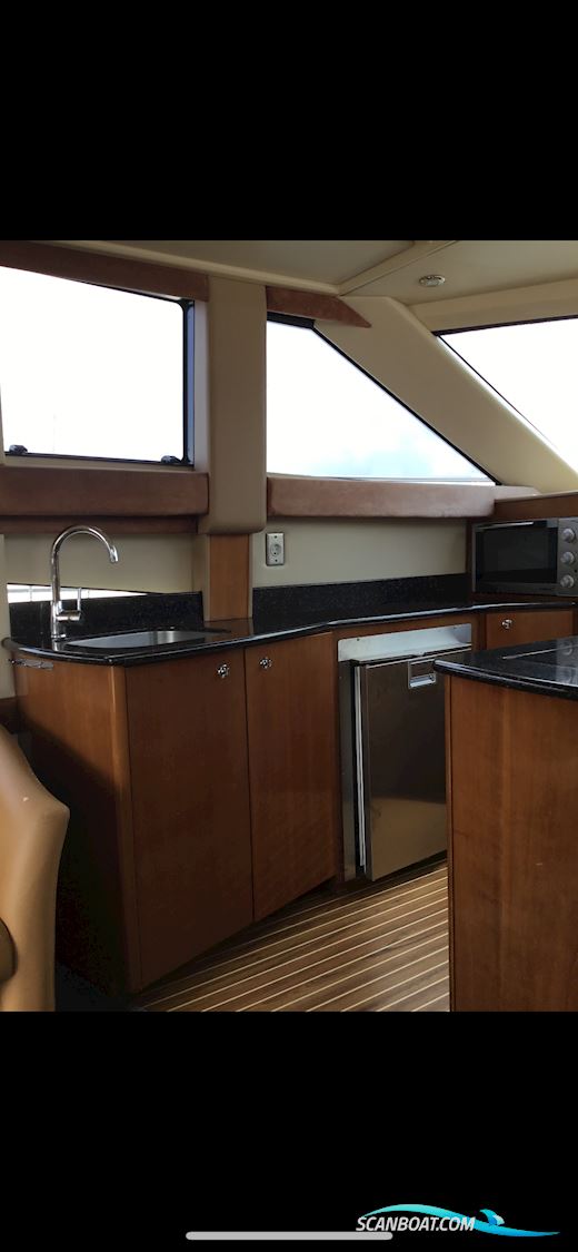 Meridian 341 Sedan Flybridge