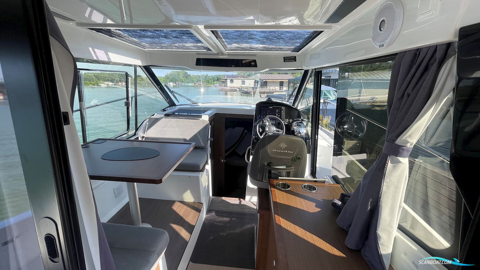 Merry Fisher 895 Offshore