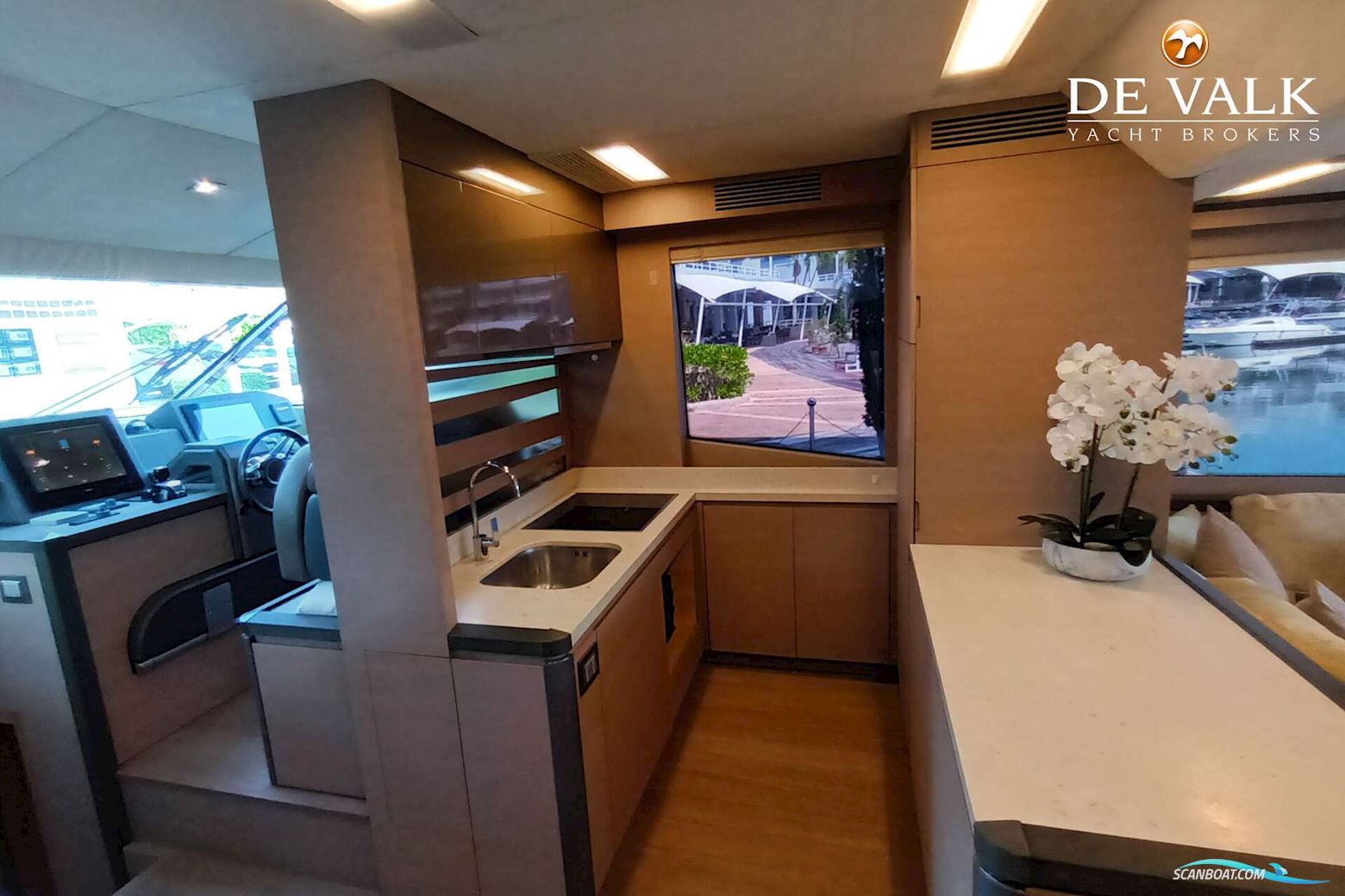 Monte Carlo Yachts MCY 70