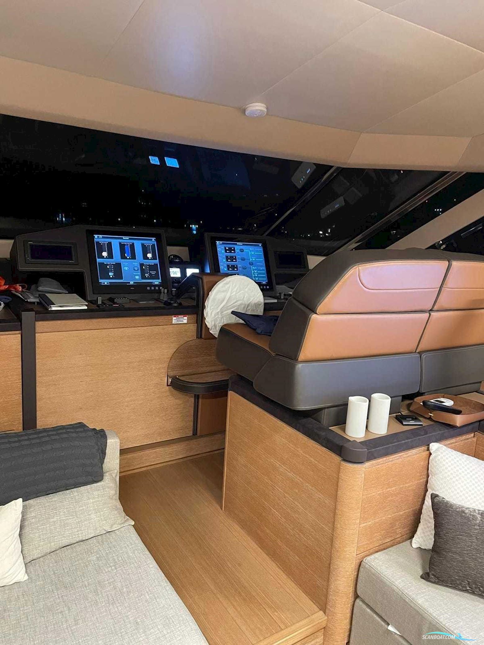 Monte Carlo Yachts MCY 76