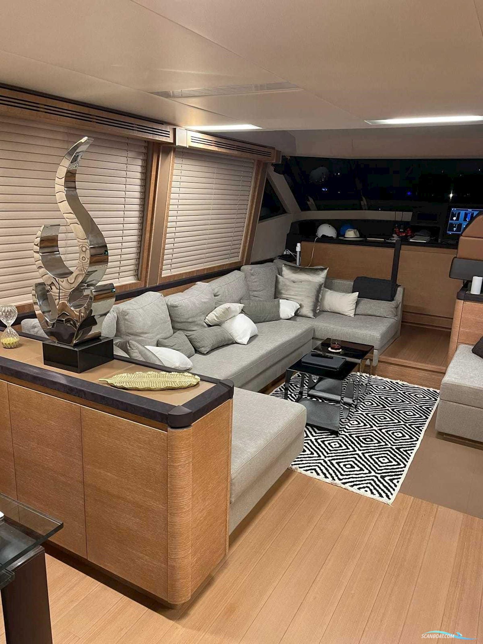 Monte Carlo Yachts MCY 76