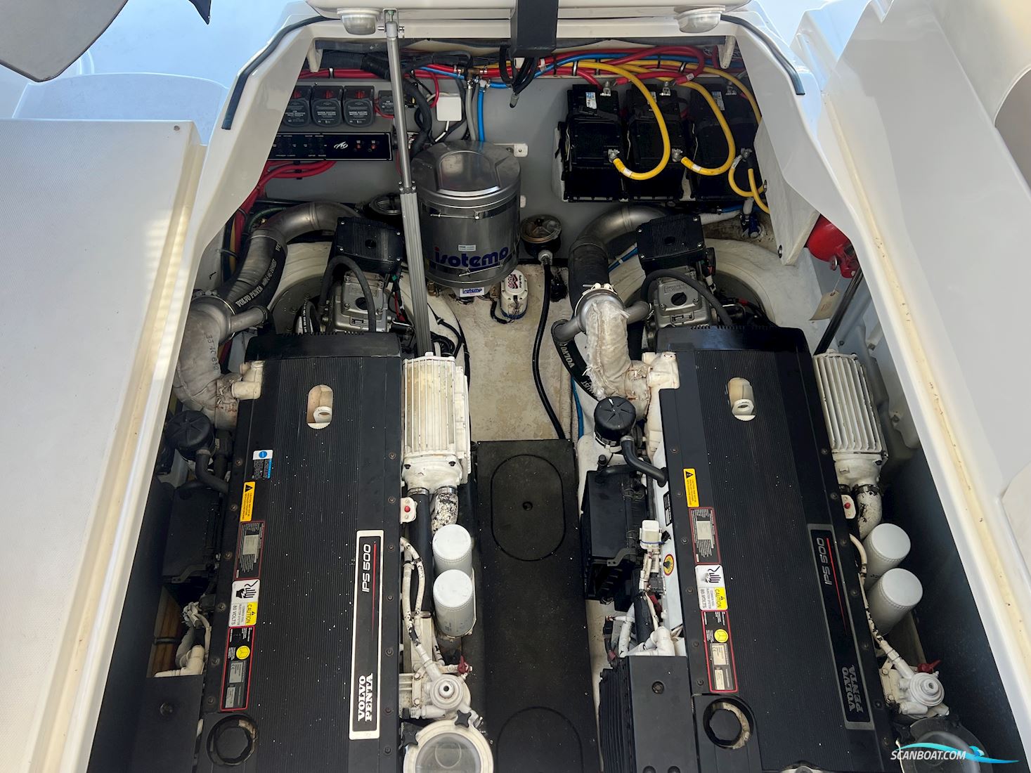 Monterery 415 Sport Yacht