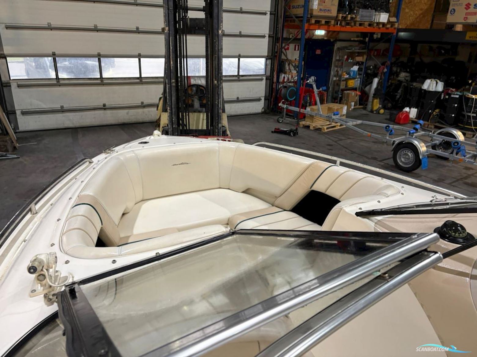 Monterey  Montura 196 Bowrider