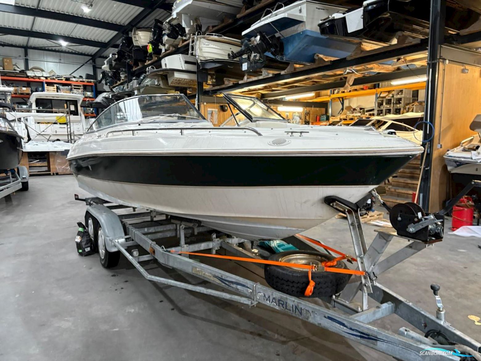 Monterey  Montura 196 Bowrider