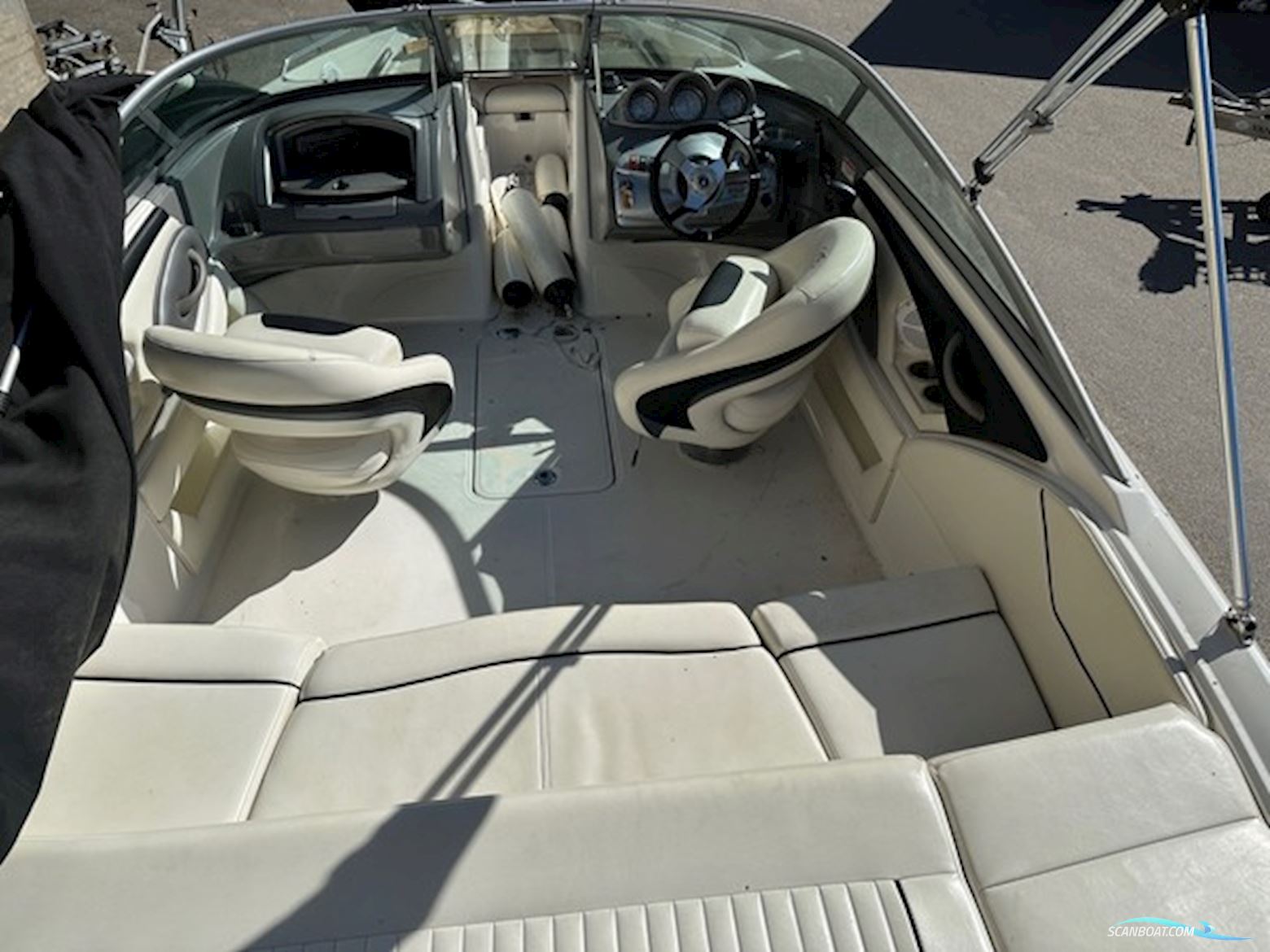 Monterey 194 FS – 2007 – Volvo Penta 4,3L – Inkl. Trailer – 315 Timer – Flot Stand