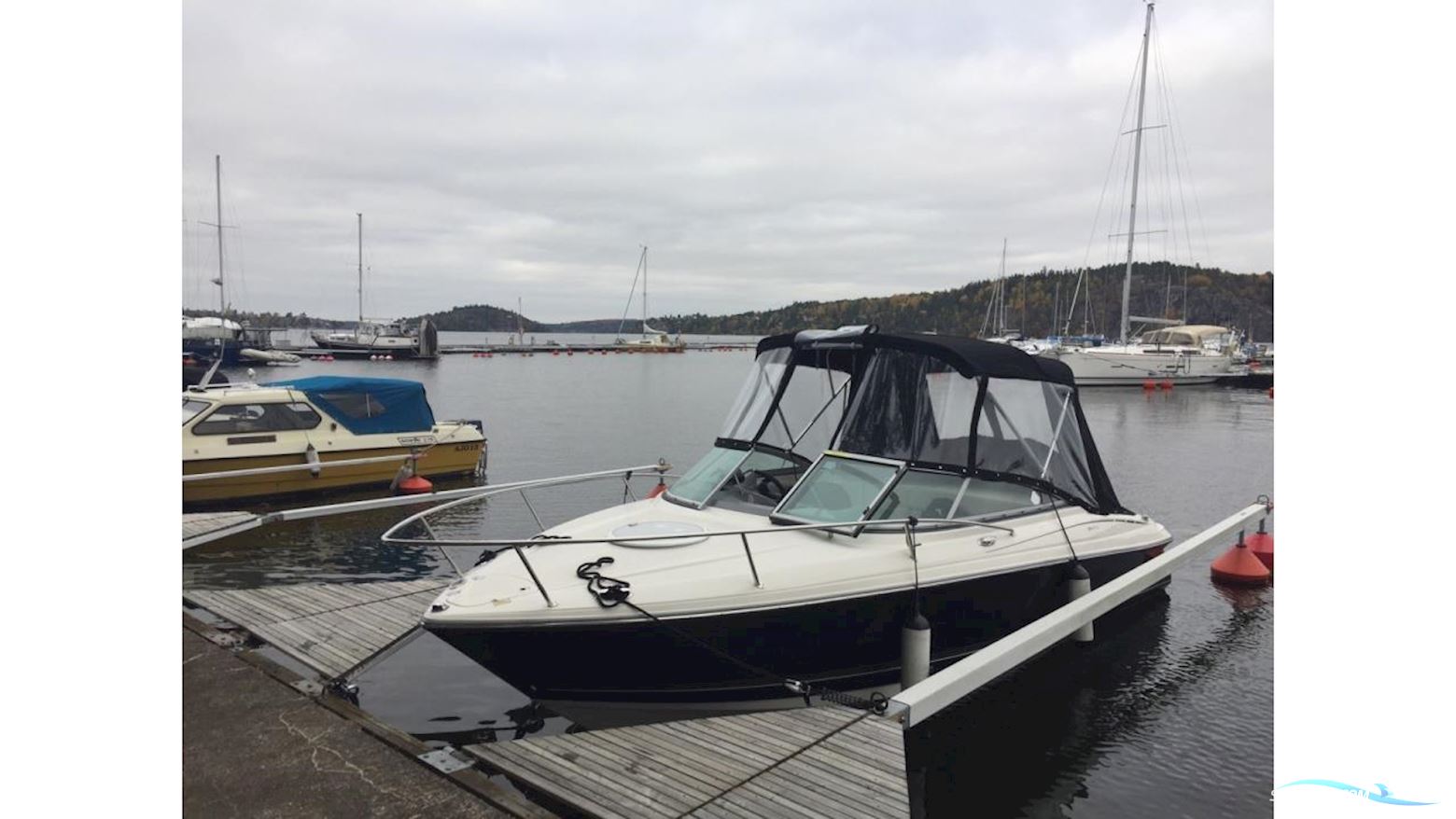 Monterey 214FSC Motorbåd 2008, med Volvo Penta motor, Sverige