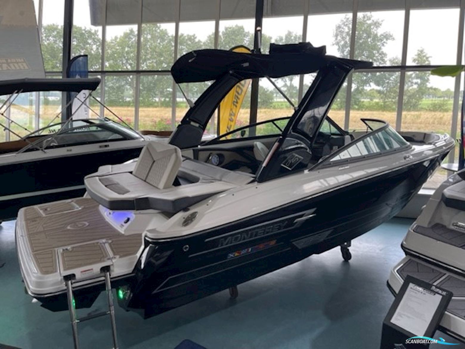 Monterey 238 SS Bowrider Motorbåd 2025, med Mercruiser motor, Holland