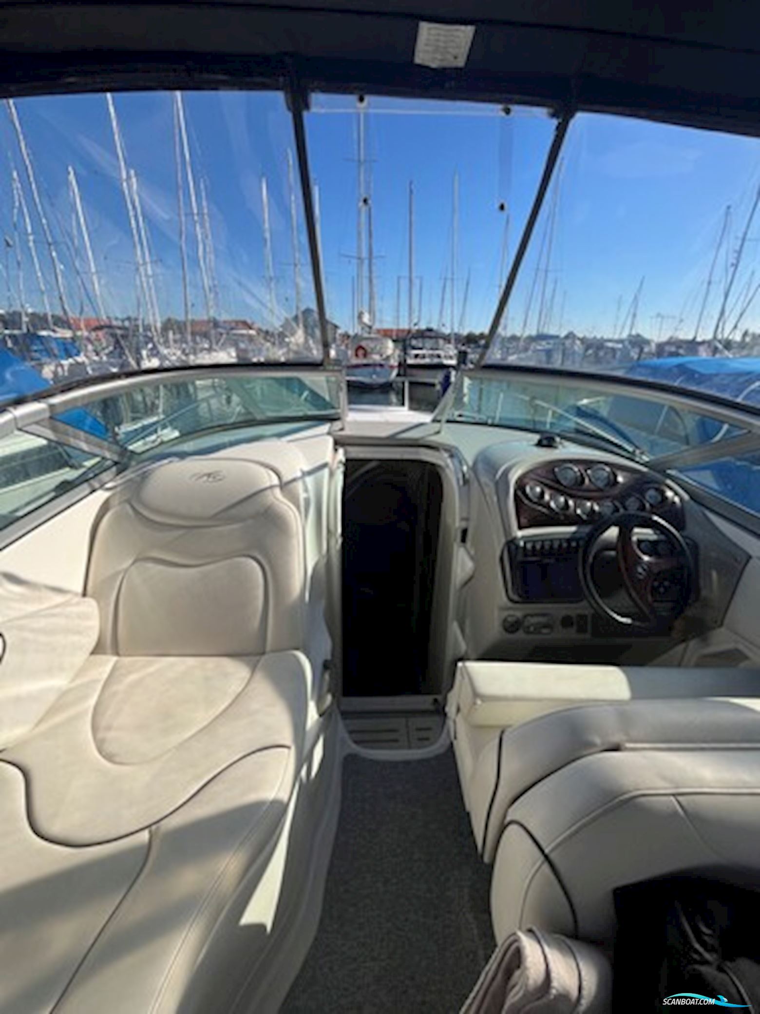 Monterey 250 CR Sport Cruiser, MerCruiser 5.0 MPI