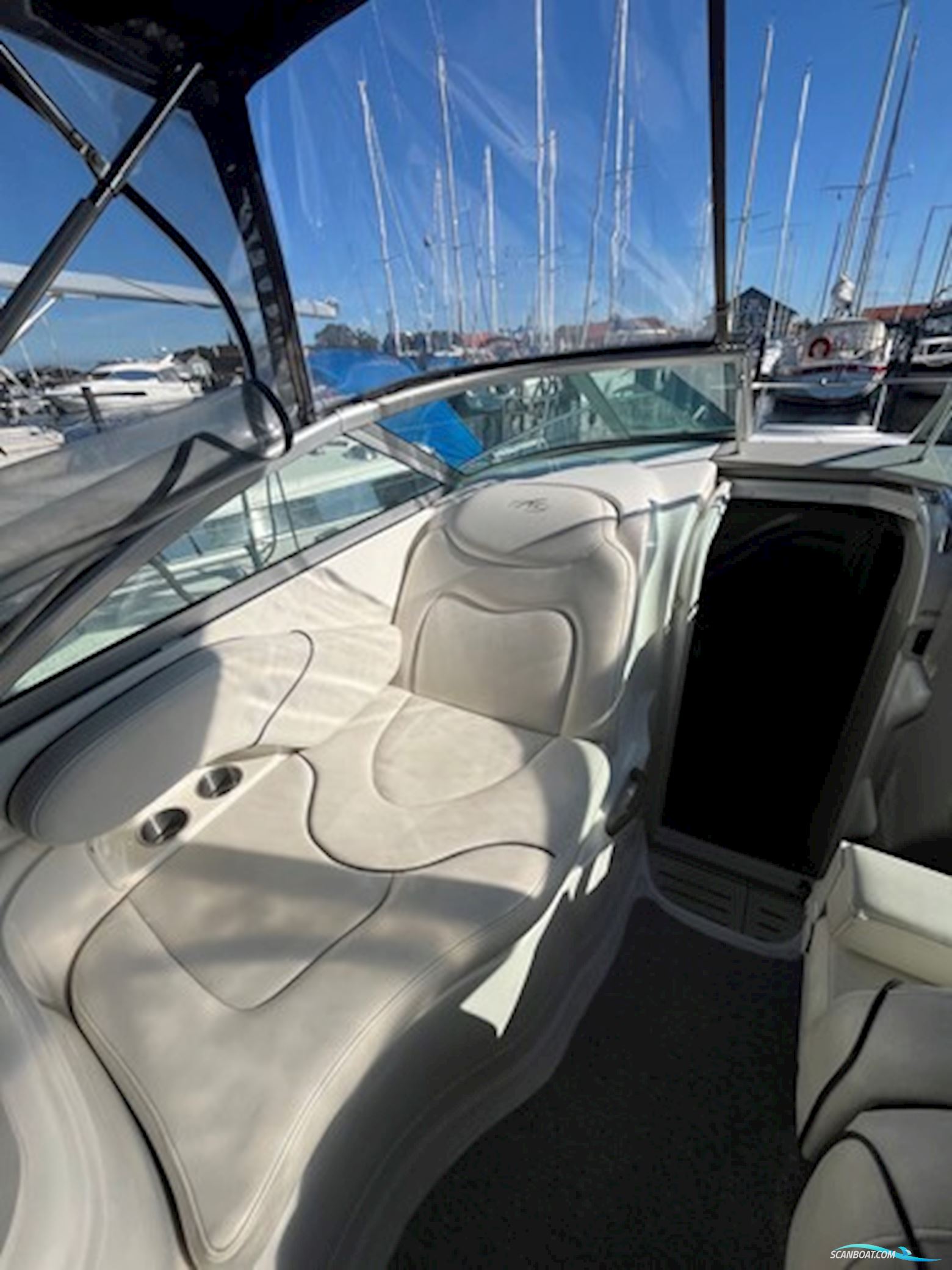 Monterey 250 CR Sport Cruiser, MerCruiser 5.0 MPI