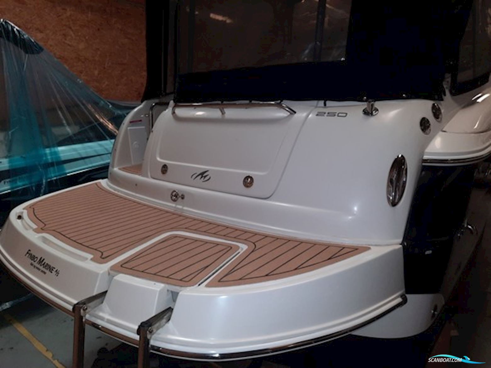 Monterey 250 CR Sport Cruiser