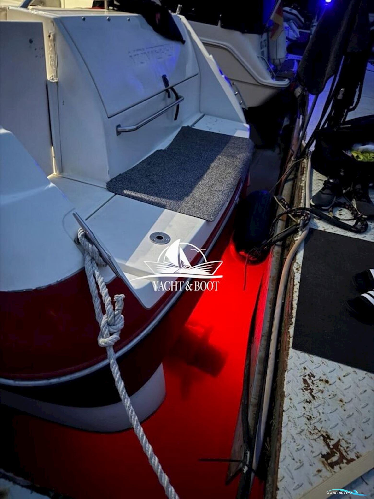 Monterey 250 Cruiser