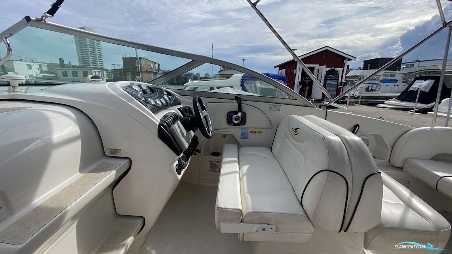 Monterey 250 CRUISER