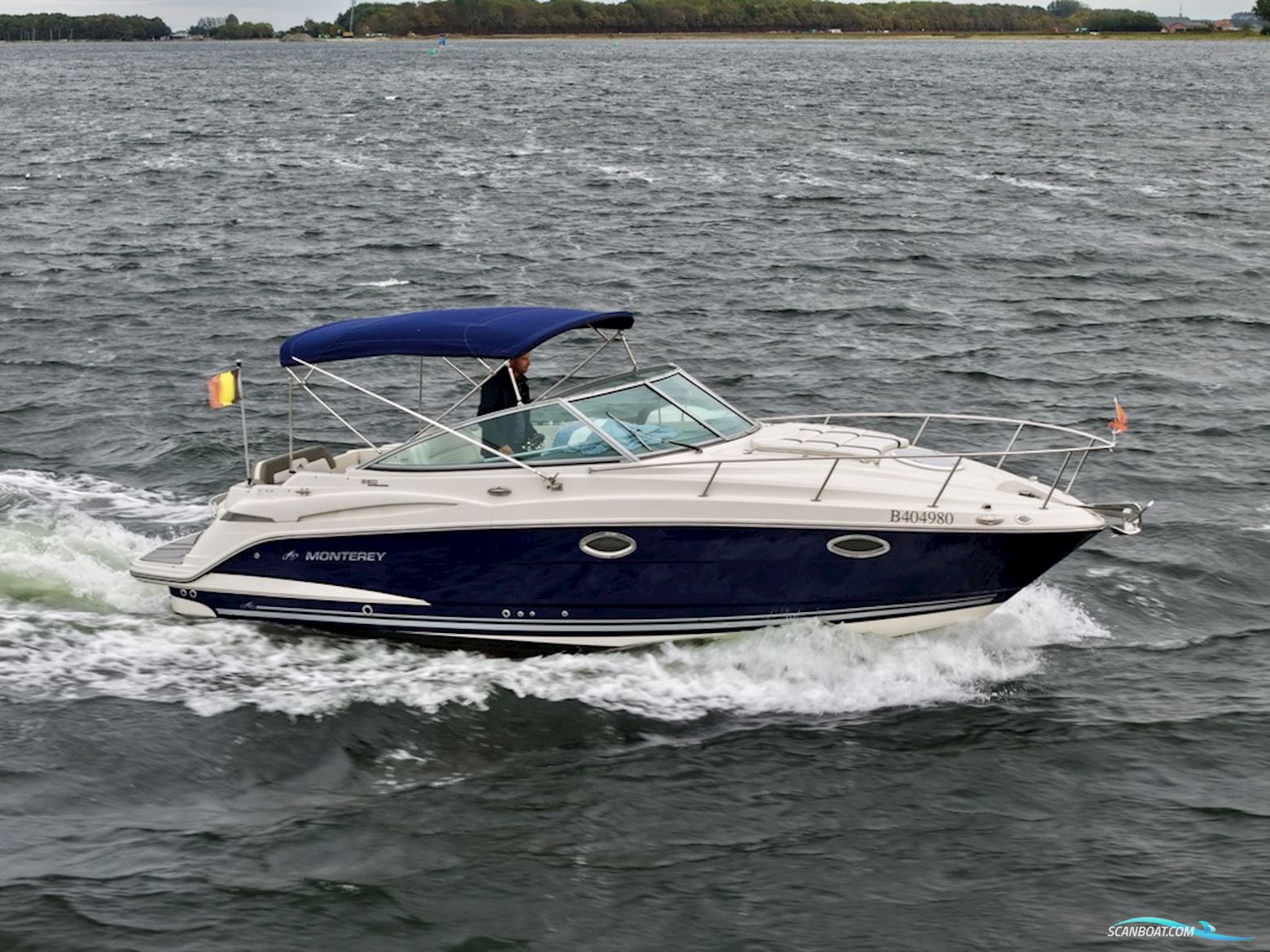 Monterey 260 Sport Cruiser Motorbåd 2011, med Mercruiser Mag/Mpi motor, Holland
