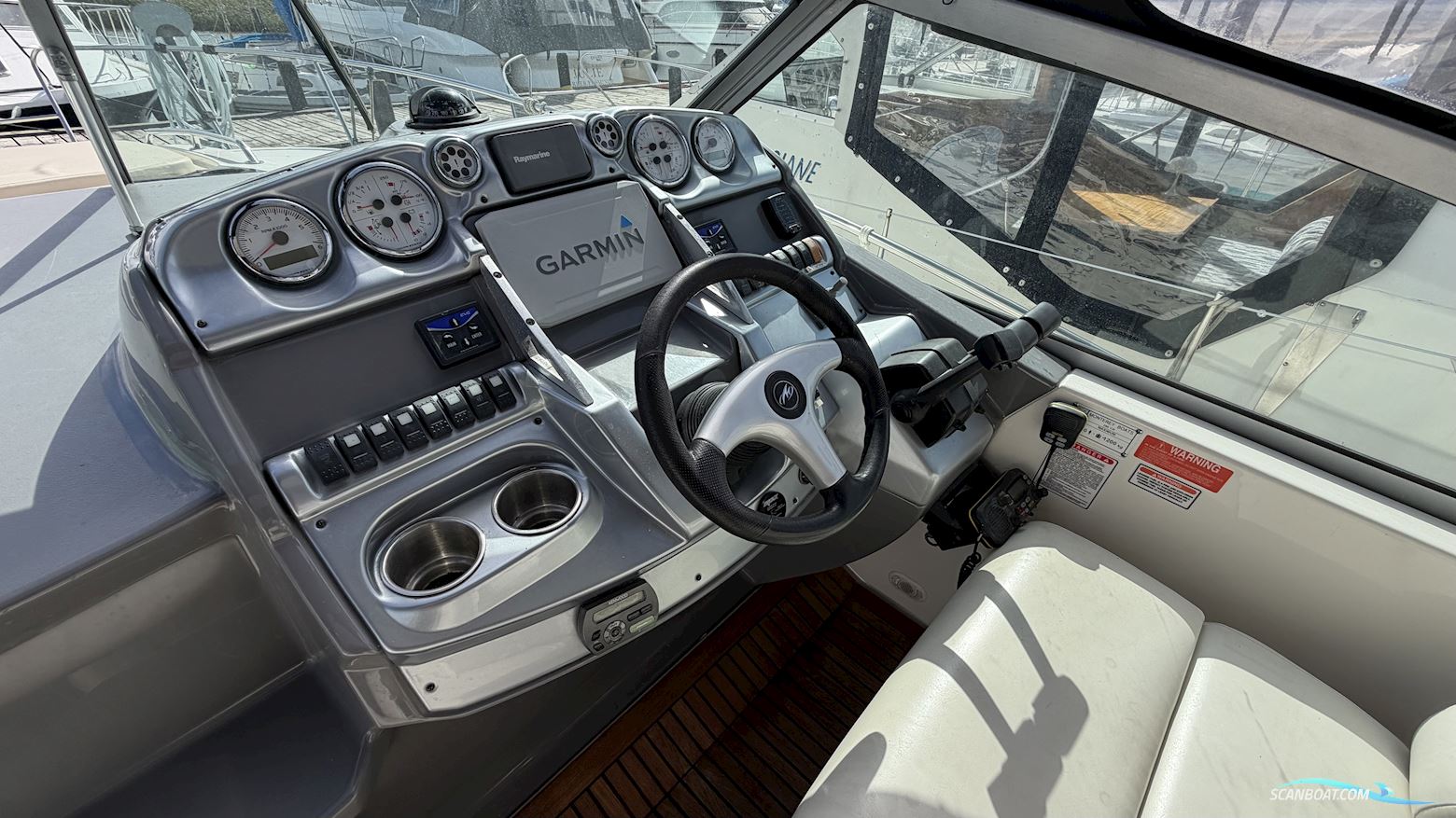 Monterey 290