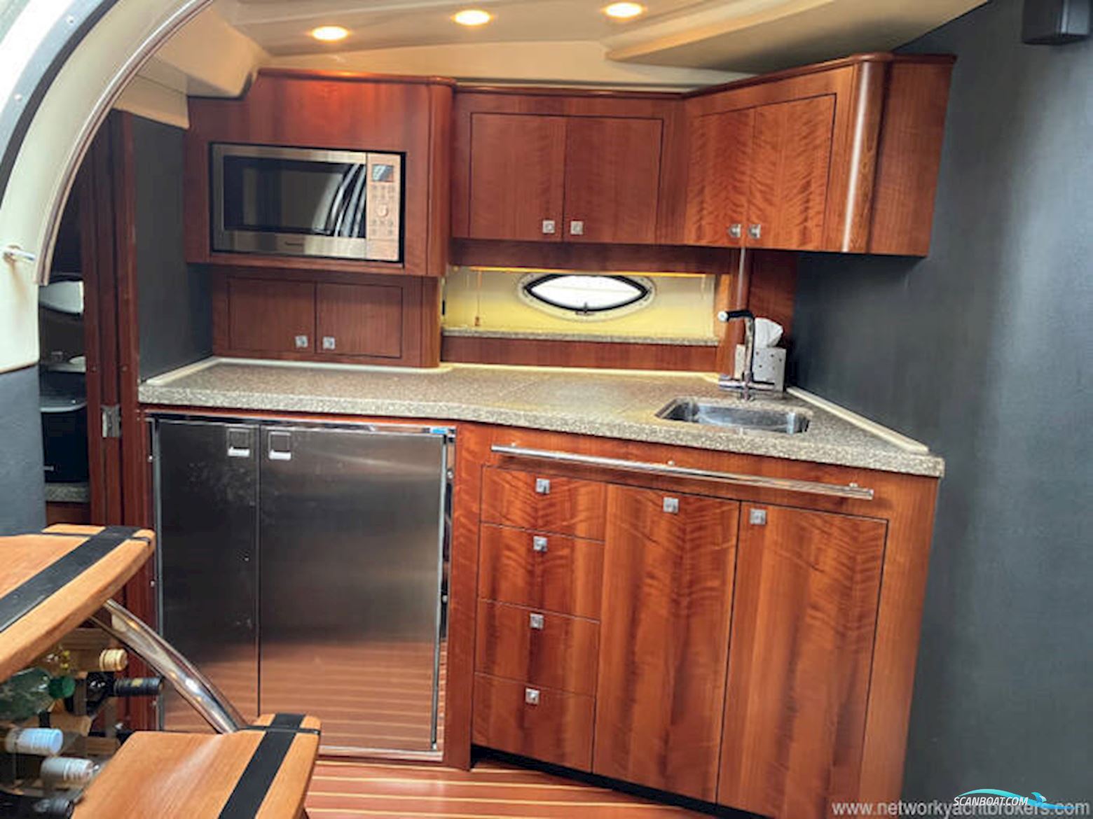 Monterey 415 Sports Yacht