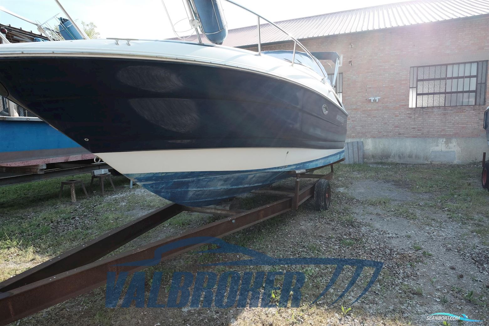 Monterey Boats 245 CR