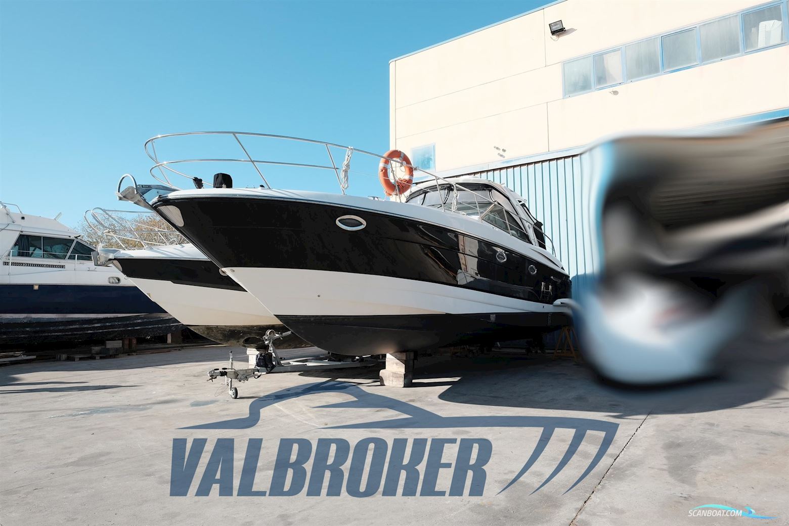 Monterey Boats 415 SY Sport Yacht